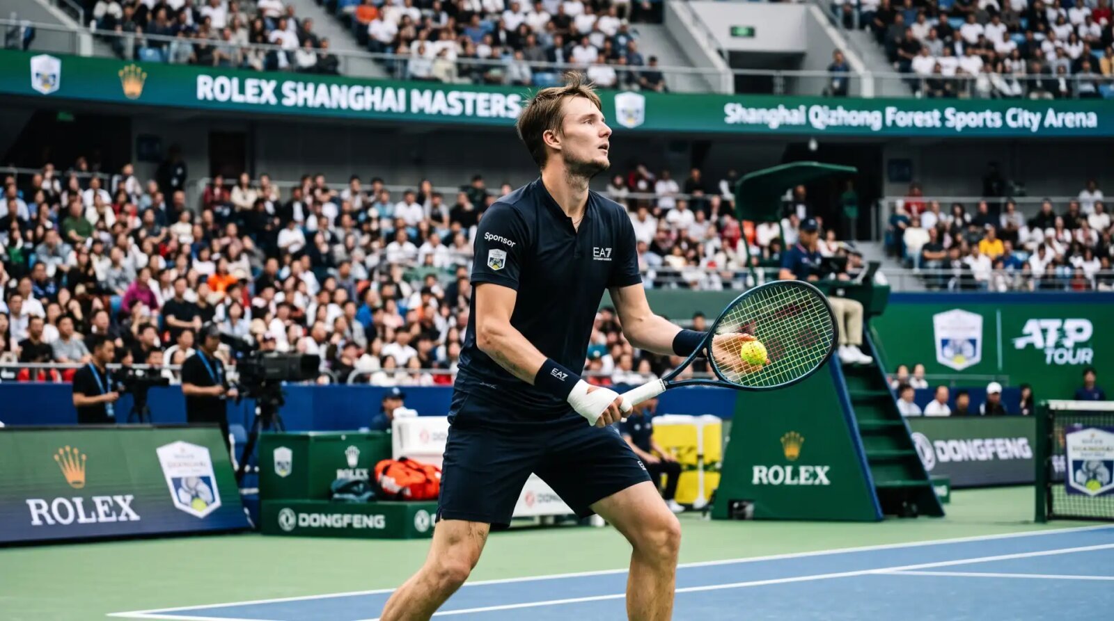 Alexander Bublik Overcomes Hand Injury to Edge Brandon Nakashima in Shanghai