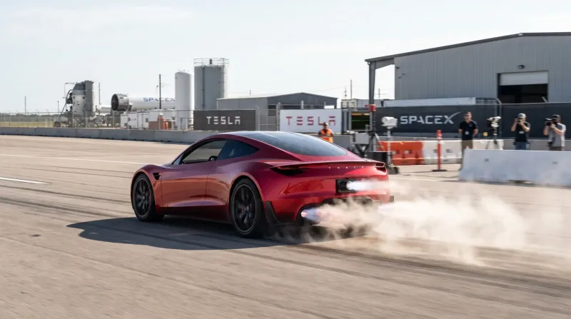 tesla-roadster-spacex-thrusters-demonstration.jpg
